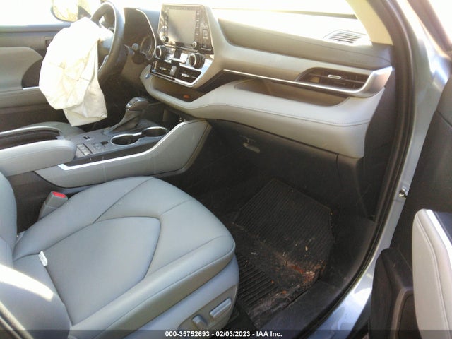 2022 Toyota Highlander, VIN: 5TDGBRCH2NS094983