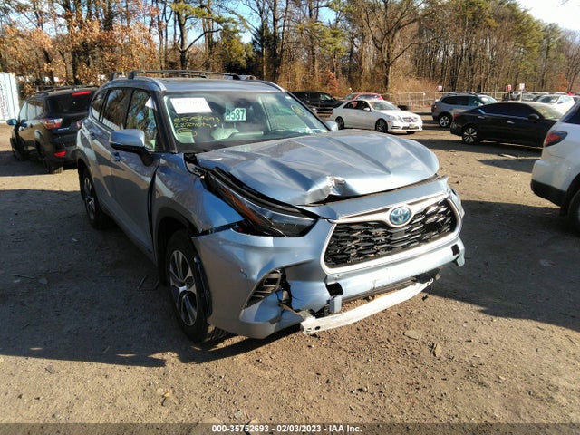 2022 Toyota Highlander, VIN: 5TDGBRCH2NS094983