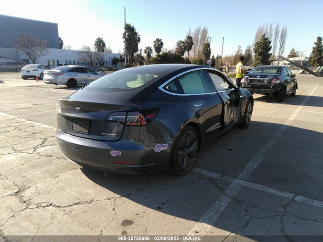 2019 Tesla 3, VIN: 5YJ3E1EB7KF390727