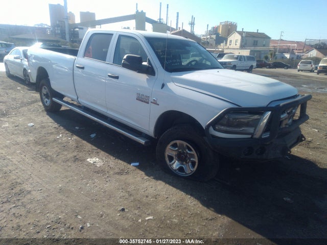 2018 Ram 2500, VIN: 3C6UR5HLXJG109847