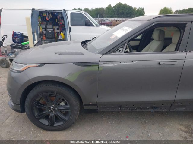 SALYL2EX7KA208653 Land Rover Range Rover Velar P250 R-dynamic Se