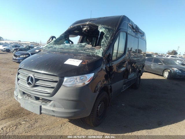 Mercedes-Benz SPRINTER PASSENGER VAN 2019 WDZPF0CD5KP156010 Image 2