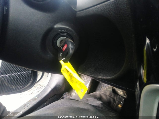 2019 Toyota Corolla, VIN: 2T1BURHE0KC151074