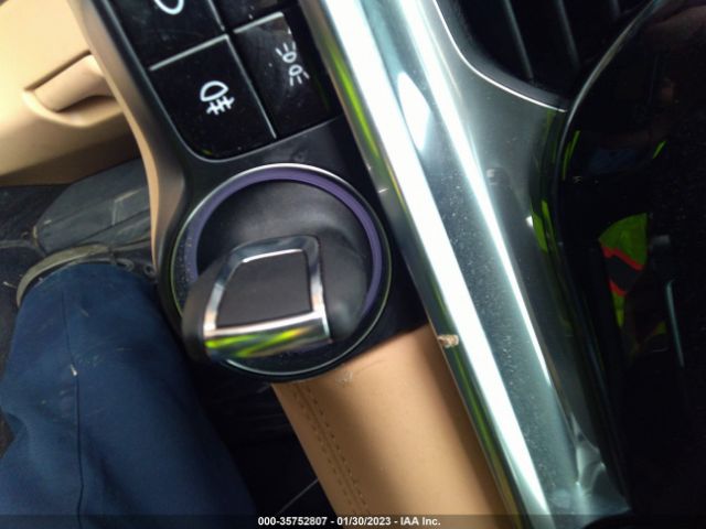 WP0AA2A73JL116768 Porsche Panamera