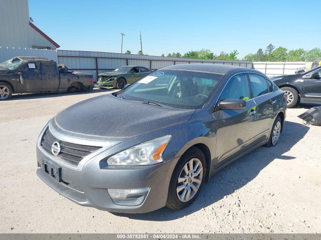 Nissan Altima 2.5 S 2015 1N4AL3AP9FN871604 Image 2