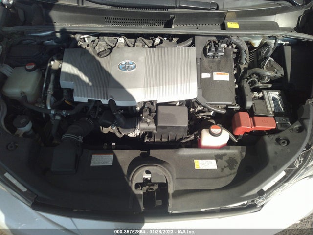 Toyota Prius Two 2016 JTDKBRFU6G3506474 Image 10