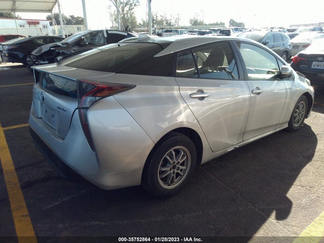 Toyota Prius Two 2016 JTDKBRFU6G3506474 Image 4