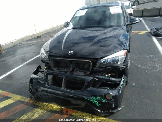 35752908 :رقم المزاد ، WBAVM1C54FV318199 vin ، 2015 Bmw X1 Sdrive28i مزاد بيع