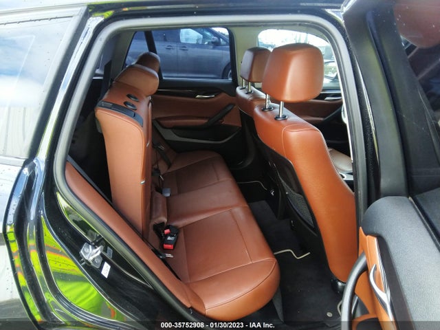 35752908 :رقم المزاد ، WBAVM1C54FV318199 vin ، 2015 Bmw X1 Sdrive28i مزاد بيع