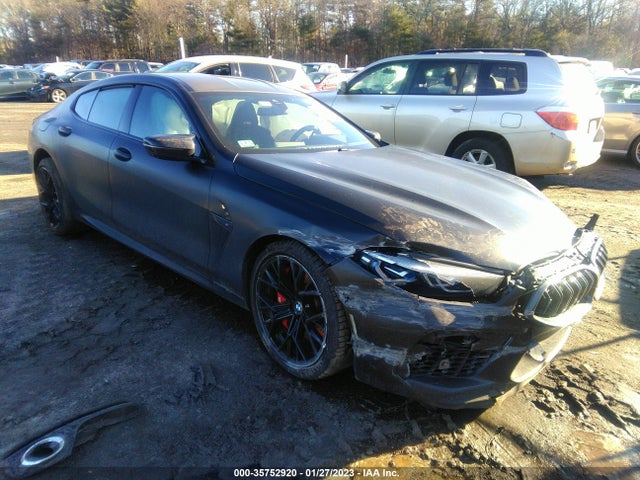 2022 BMW M8, VIN: WBSGV0C04NCG77923