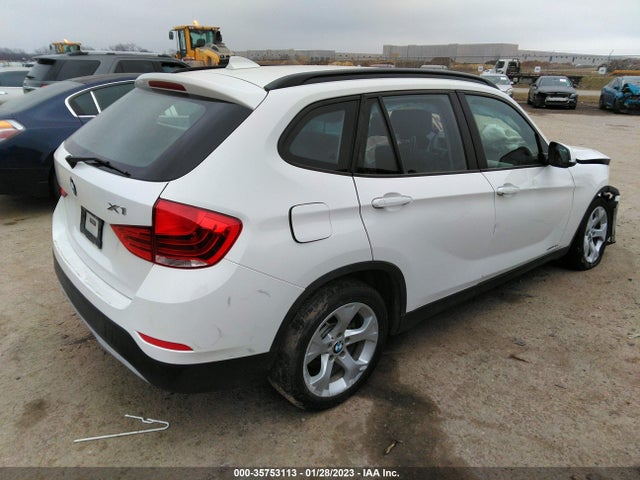 BMW X1 Sdrive28i 2015 WBAVM1C55FV318339 Image 4
