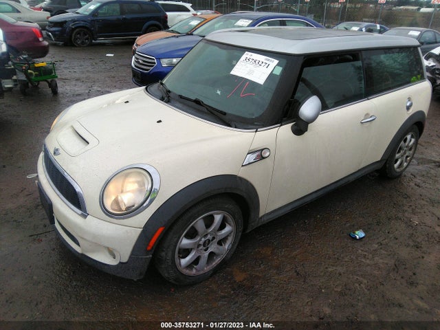 2009 MINI COOPER CLUBMAN S VIN: WMWMM33589TP91465