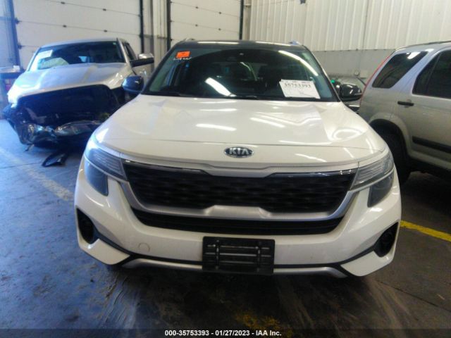 KNDEUCAA7M7115758 KIA SELTOS S