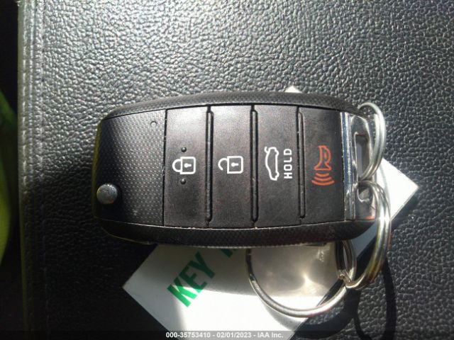 5XXGT4L37JG206709 KIA Optima Lx
