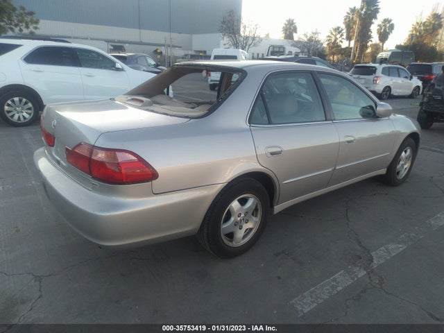 1999 HONDA ACCORD SDN EX VIN: 1HGCG1651XA010141