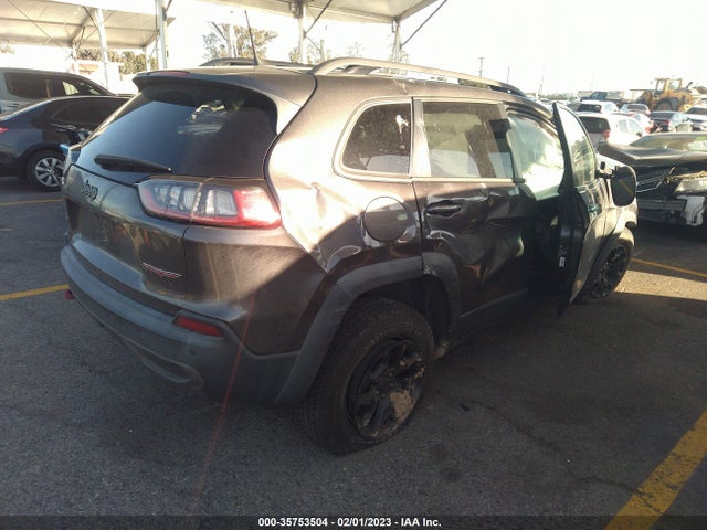 1C4PJMBX8KD255391 Jeep Cherokee Trailhawk Elite