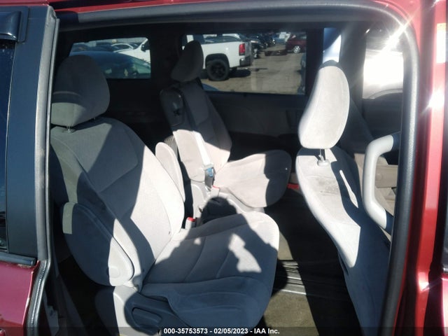 Toyota SIENNA LE 2015 5TDKK3DC0FS618143 Image 9