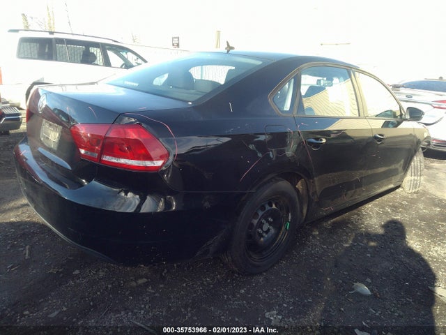 1VWAP7A32EC021940 Volkswagen PASSAT S