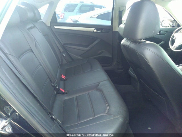 1VWAT7A31EC053175 Volkswagen Passat
