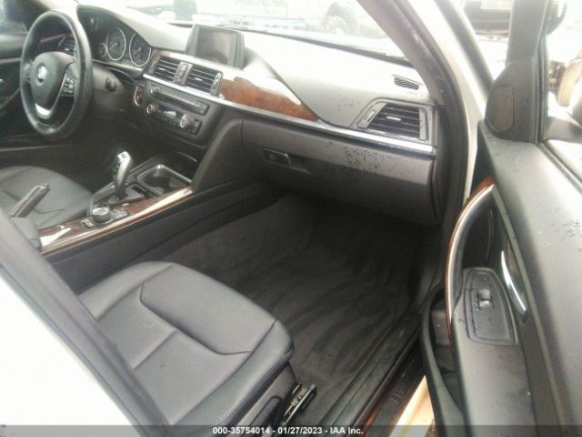 WBA3C1C53FK119687 BMW 3 Series 328i