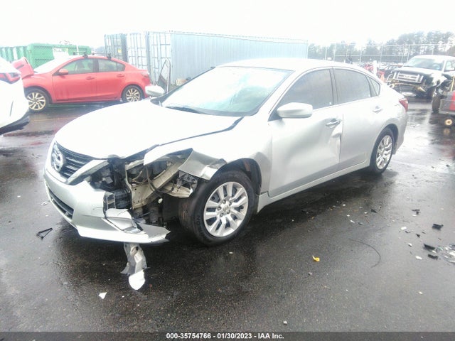 2018 Nissan Altima, VIN: 1N4AL3AP0JC271039