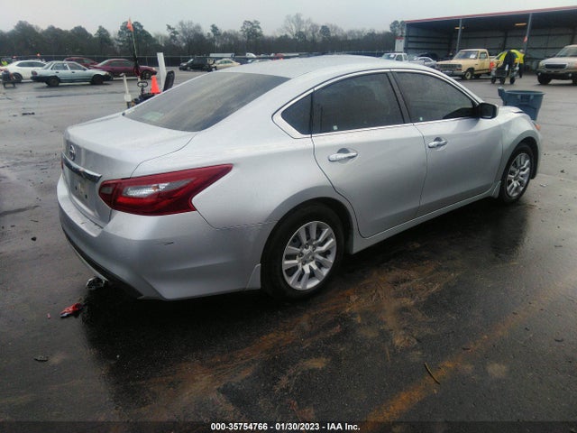 2018 Nissan Altima, VIN: 1N4AL3AP0JC271039