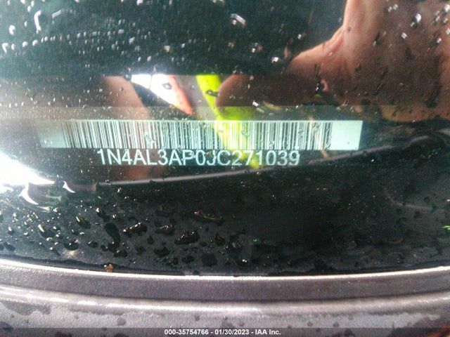 2018 Nissan Altima, VIN: 1N4AL3AP0JC271039