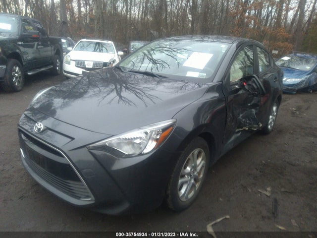 2017 Toyota Yaris, VIN: 3MYDLBYV3HY181618