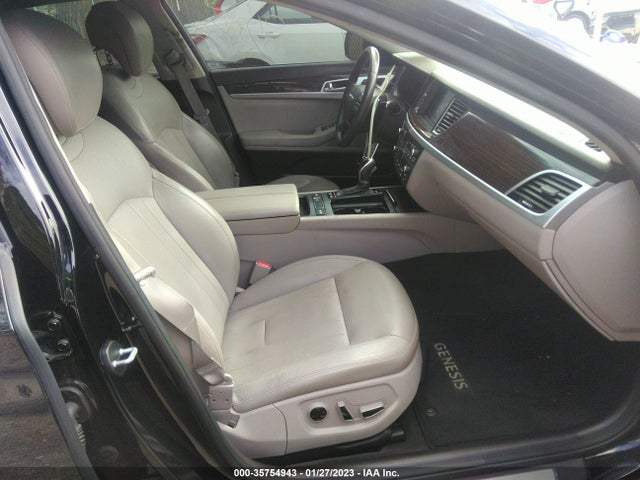 2017 Genesis G80, VIN: KMHGN4JE1HU172054