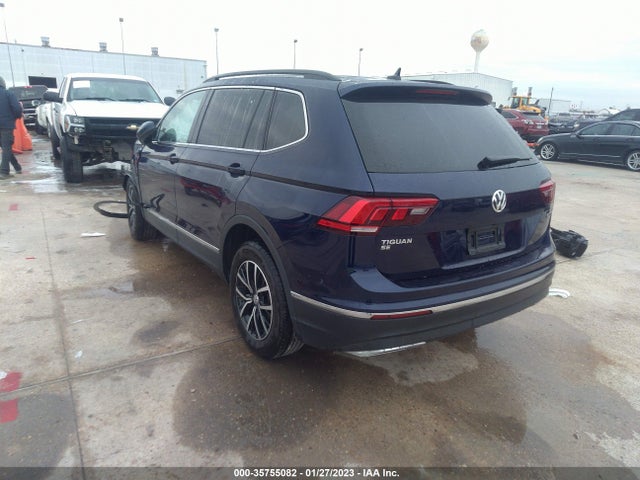 3VV2B7AX4MM142993 Volkswagen Tiguan Se/se R-line Black/sel