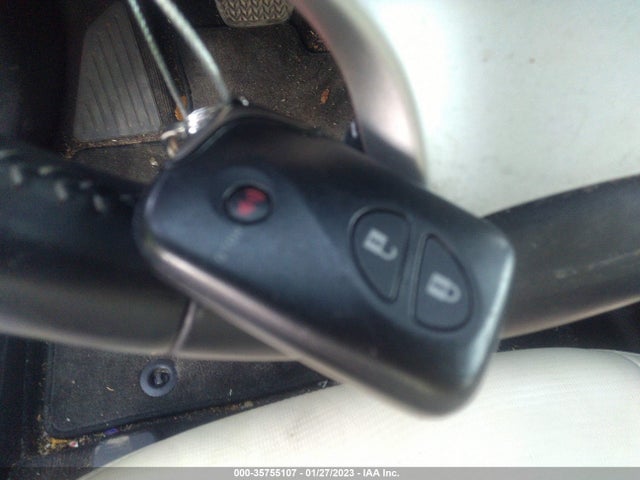 Lexus CT 200H 2012 JTHKD5BH6C2084975 Image 3