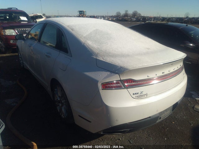 2015 LINCOLN MKZ VIN: 3LN6L2GK3FR619832