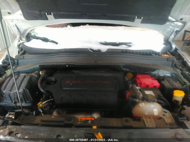 ZACCJBABXJPH69882 Jeep Renegade Sport