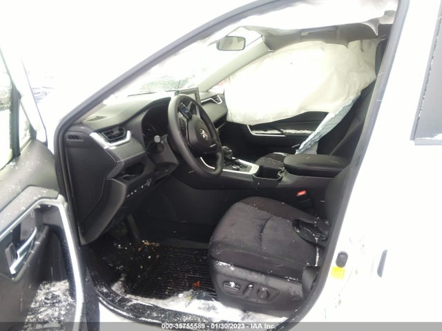 2022 Toyota RAV4, VIN: JTMRWRFVXND568480