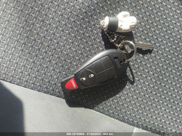 Volkswagen Routan S 2012 2C4RVAAG9CR250695 Image 3