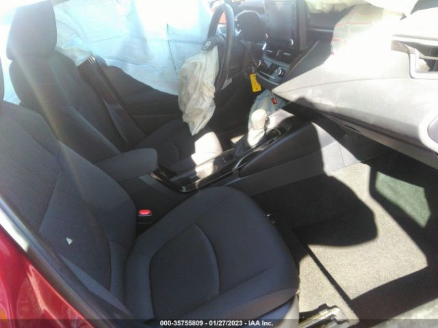 5YFEPMAE3NP321496 Toyota COROLLA LE