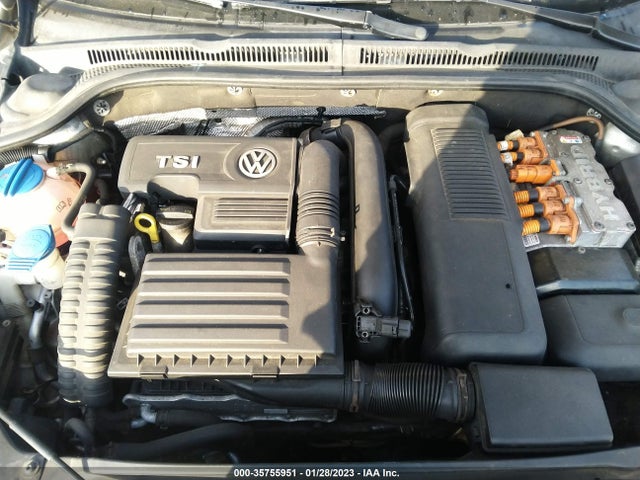 2013 VOLKSWAGEN JETTA SEDAN HYBRID SE VIN: 3VW637AJ7DM253088