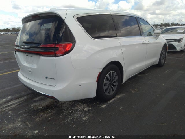 2022 Chrysler Pacifica Hybrid, VIN: 2C4RC1L79NR121149