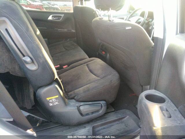 2015 NISSAN PATHFINDER S VIN: 5N1AR2MM7FC643631