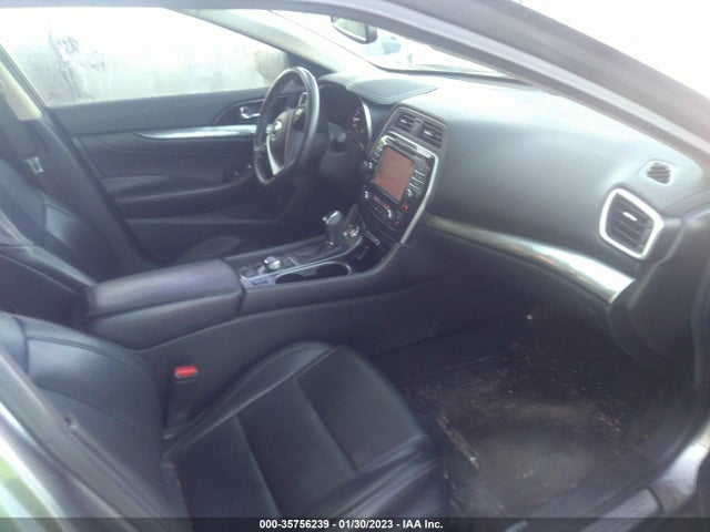 2020 Nissan Maxima, VIN: 1N4AA6DV2LC369333