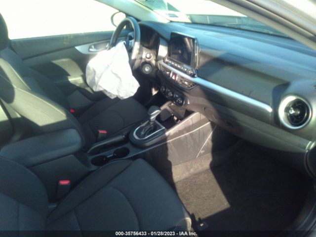 3KPF24AD9NE493009 KIA Forte Lxs