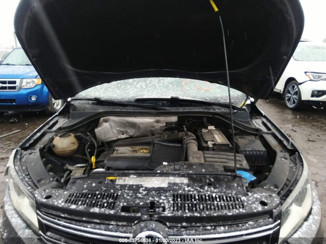 2015 VOLKSWAGEN TIGUAN S VIN: WVGAV7AX2FW513939