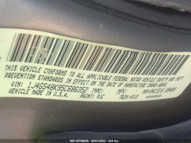 2005 JEEP GRAND CHEROKEE LAREDO VIN: 1J4GS48K95C686352
