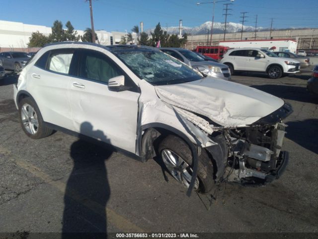 WDCTG4GB2JJ465201 auction archive image