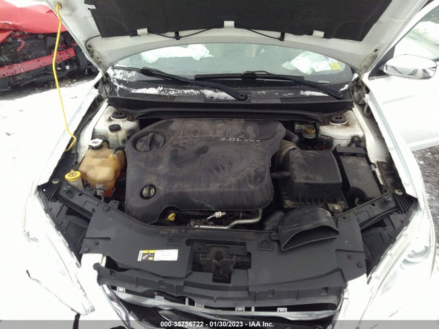 Chrysler 200 Limited 2014 1C3CCBCGXEN151628 Image 10