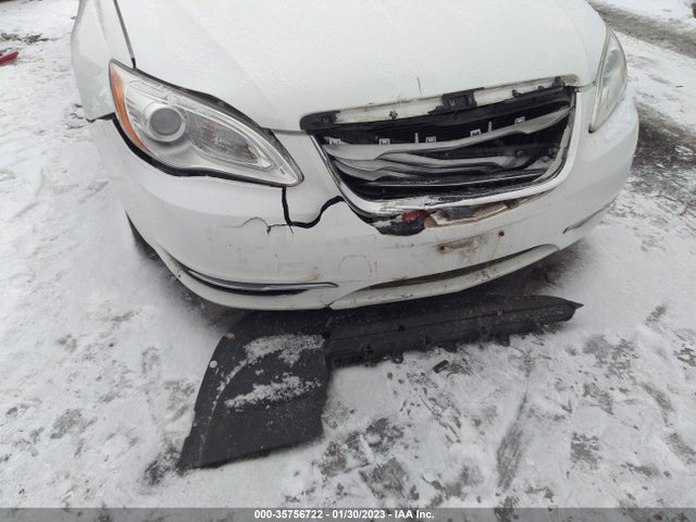 Chrysler 200 Limited 2014 1C3CCBCGXEN151628 Image 6