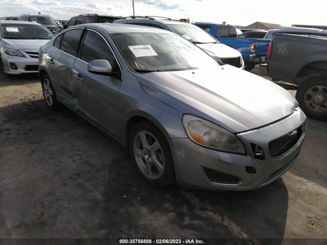 Volvo S60 T5 2013 YV1612FS7D1216515 zdjęcie główne