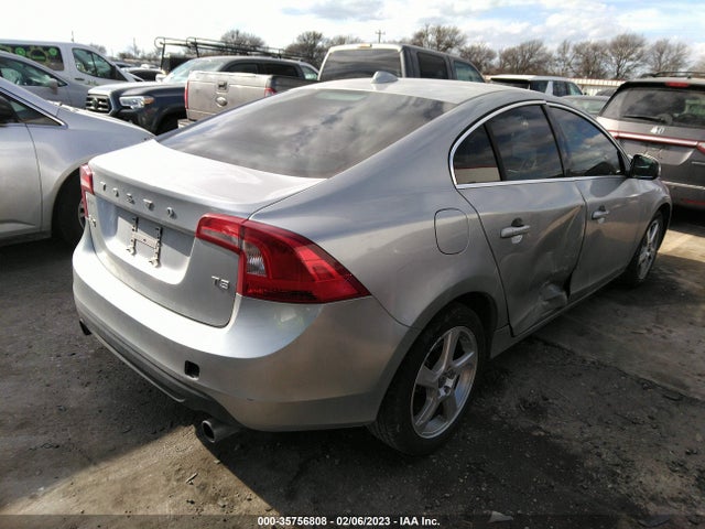 Volvo S60 T5 2013 YV1612FS7D1216515 Image 5