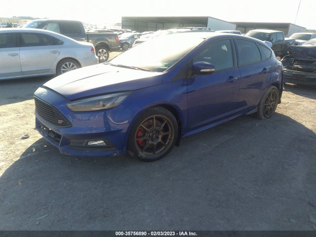 2015 Ford Focus, VIN: 1FADP3L94FL380031