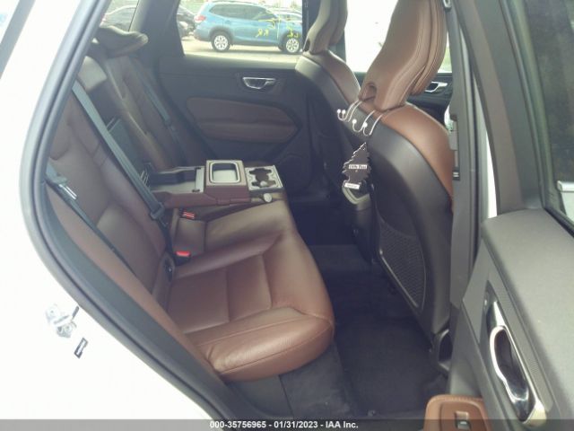 YV4102DK4M1728445 Volvo Xc60 Momentum
